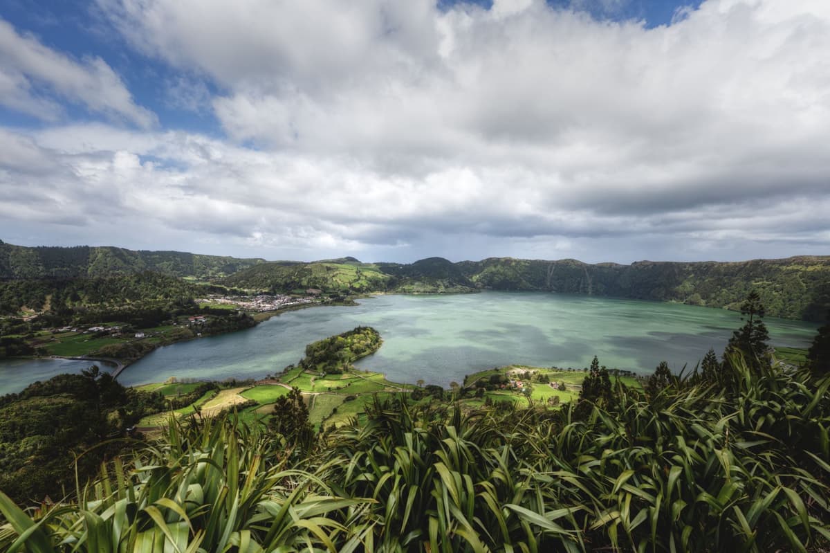Sentier de randonnée autour de Sete Cidades